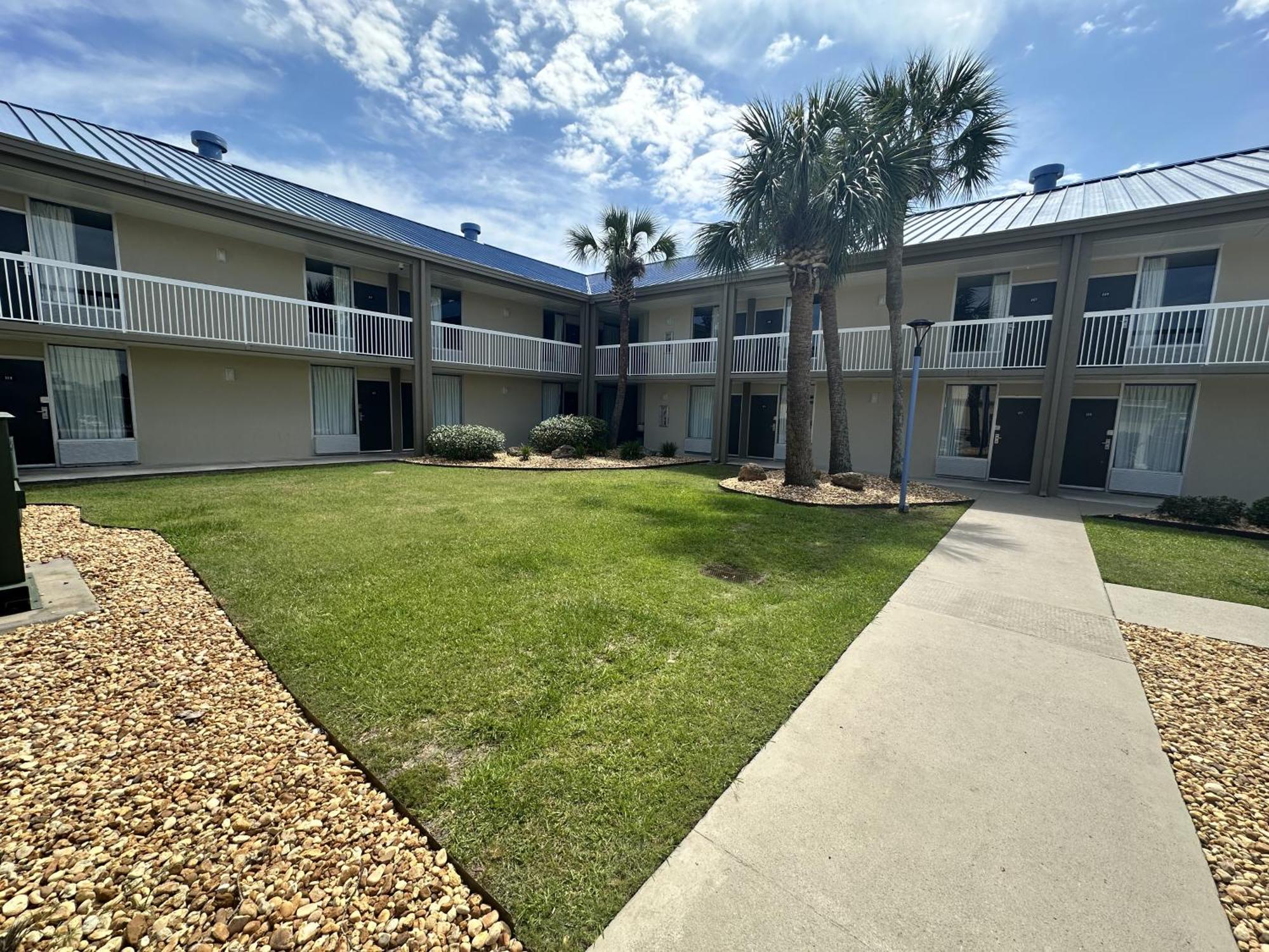Days Inn By Wyndham Adel I-75 Eksteriør bilde