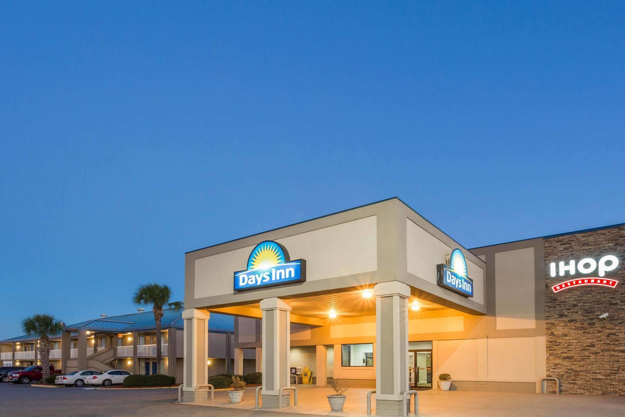 Days Inn By Wyndham Adel I-75 Eksteriør bilde